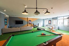 Space Q Capsule Hotel