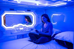 Space Q Capsule Hotel