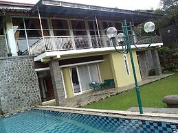 Villa Kota Bunga Happy AA2-11