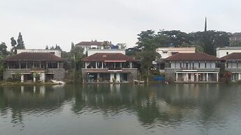 Villa Kota Bunga Happy AA2-11