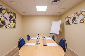 Best Western Plus Hotel Escapade Senlis