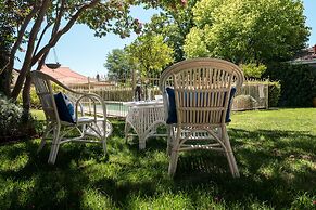 Loloma Bed and Breakfast