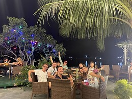 Le Pont Bungalow Hostel