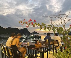 Le Pont Bungalow Hostel