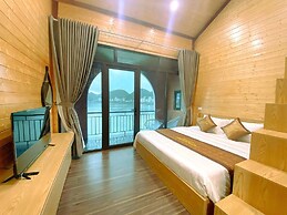 Le Pont Bungalow Hostel