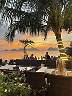 Le Pont Bungalow Hostel