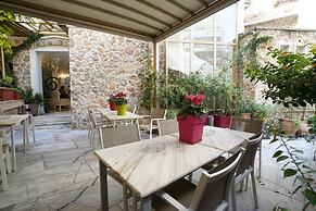 Acropolian Spirit Boutique Hotel