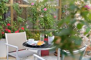 Acropolian Spirit Boutique Hotel