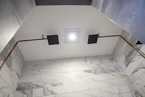 Indulge Apartments -The Urban Collection