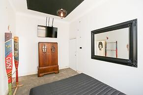 Indulge Apartments -The Urban Collection