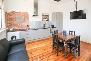 Indulge Apartments -The Urban Collection