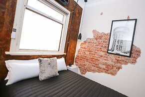 Indulge Apartments -The Urban Collection