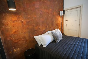 Indulge Apartments -The Urban Collection