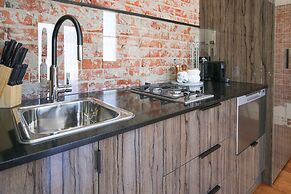 Indulge Apartments -The Urban Collection