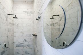 Indulge Apartments -The Urban Collection