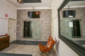 Indulge Apartments -The Urban Collection