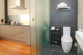 Indulge Apartments -The Urban Collection