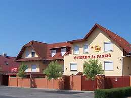 Arany Patkó Pension