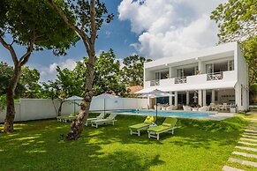 Taru Villas Tangalle Social - Tangalle