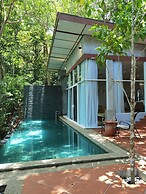 Ambong Pool Villas