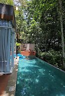 Ambong Pool Villas