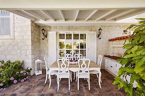 Alakapi Hotel & Villas