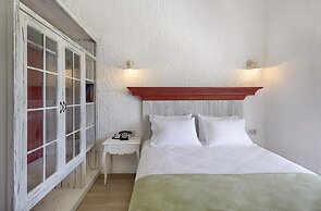 Alakapi Hotel & Villas