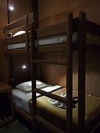 Hardwood Lodge - Hostel