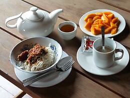 Hardwood Lodge - Hostel