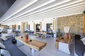 Tropicana Hotel , Suites & Villas Mykonos