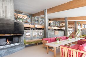 Raulandsakademiet og Vandrerhjem