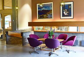 Raulandsakademiet og Vandrerhjem