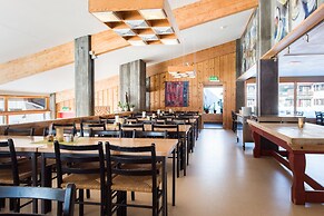 Raulandsakademiet og Vandrerhjem