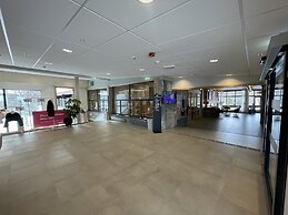 Raulandsakademiet og Vandrerhjem