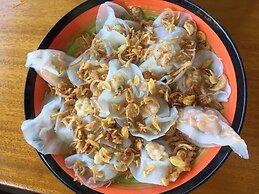 Khamy Riverside Resort