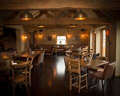 Three Horseshoes Country Inn and Spa