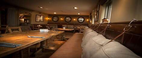 Three Horseshoes Country Inn and Spa