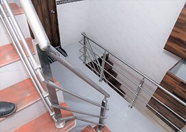 Delta Dormitory - Hostel