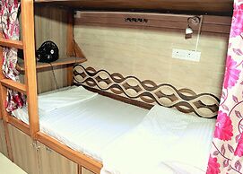 Delta Dormitory - Hostel