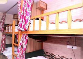Delta Dormitory - Hostel