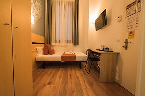 Hostal Live Natura Barcelona