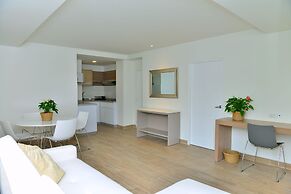 Park V Hotel & Suites