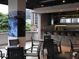 Park V Hotel & Suites