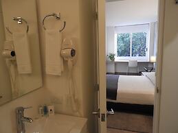 Park V Hotel & Suites