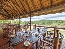Nyati Safari Lodge