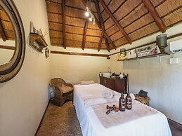 Nyati Safari Lodge