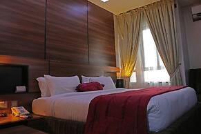 Best Western Plus By Bayse-LTD