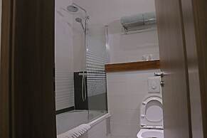 Best Western Plus By Bayse-LTD