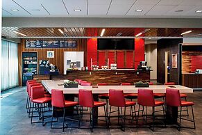 Courtyard by Marriott Minneapolis West