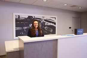 Hampton Inn & Suites Forest City